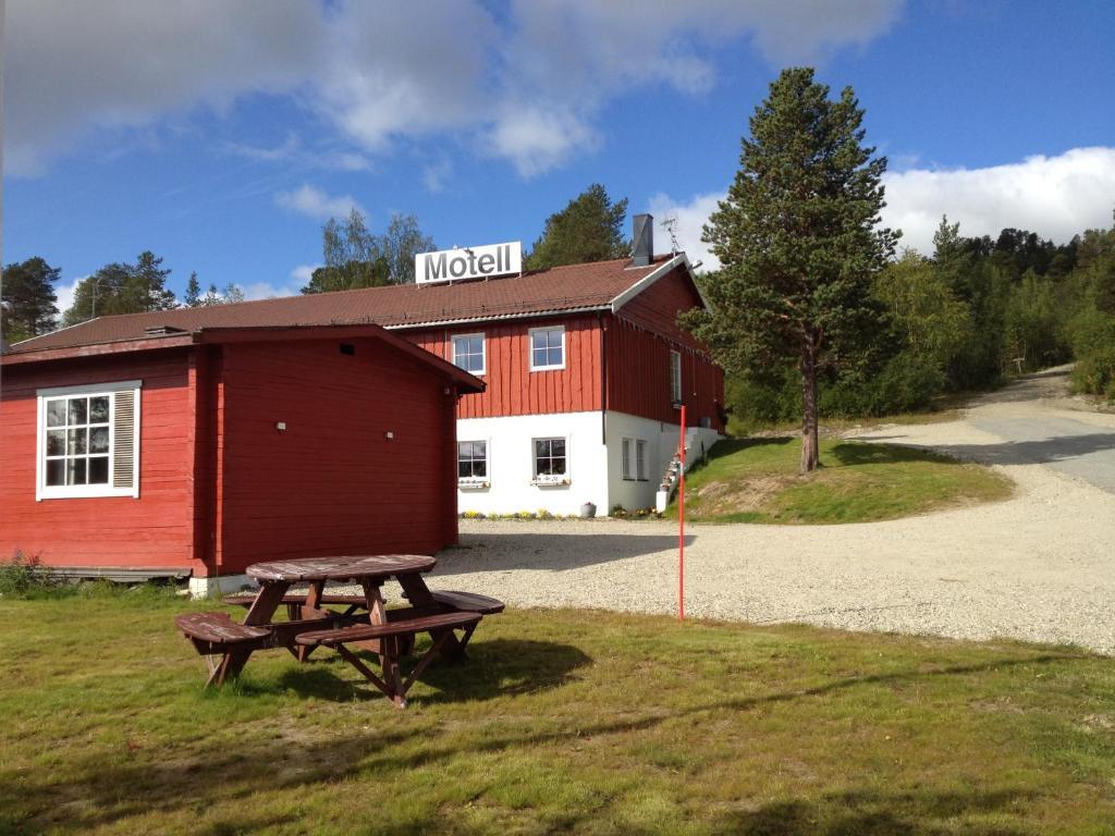 Den Hvite Rein Motel Карасьйок Екстер'єр фото
